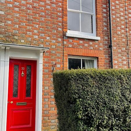 Cosy 2 Bedroom Victorian Cottage, Newport, Isle Of Wight Newport  Extérieur photo
